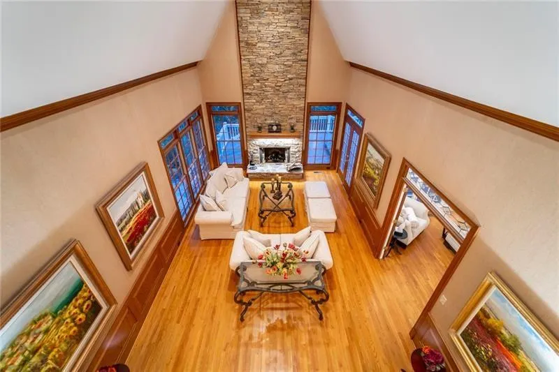 120 View Hill Court, Sandy Springs, Georgia 30350, 5 Bedrooms Bedrooms, ,5 BathroomsBathrooms,Residential,Sold,120 View Hill Court,6976240