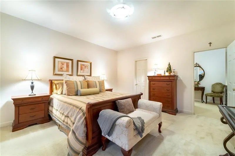 120 View Hill Court, Sandy Springs, Georgia 30350, 5 Bedrooms Bedrooms, ,5 BathroomsBathrooms,Residential,Sold,120 View Hill Court,6976240