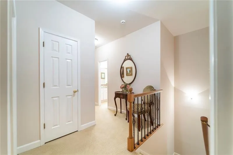 120 View Hill Court, Sandy Springs, Georgia 30350, 5 Bedrooms Bedrooms, ,5 BathroomsBathrooms,Residential,Sold,120 View Hill Court,6976240