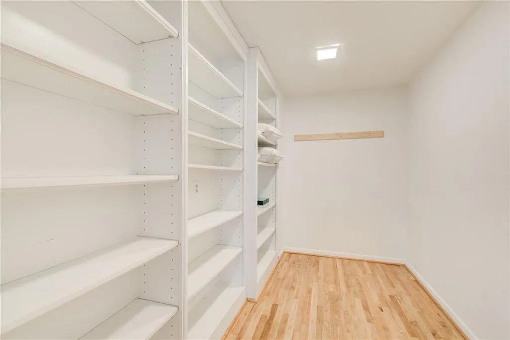 Storage/additional pantry connection to flex space