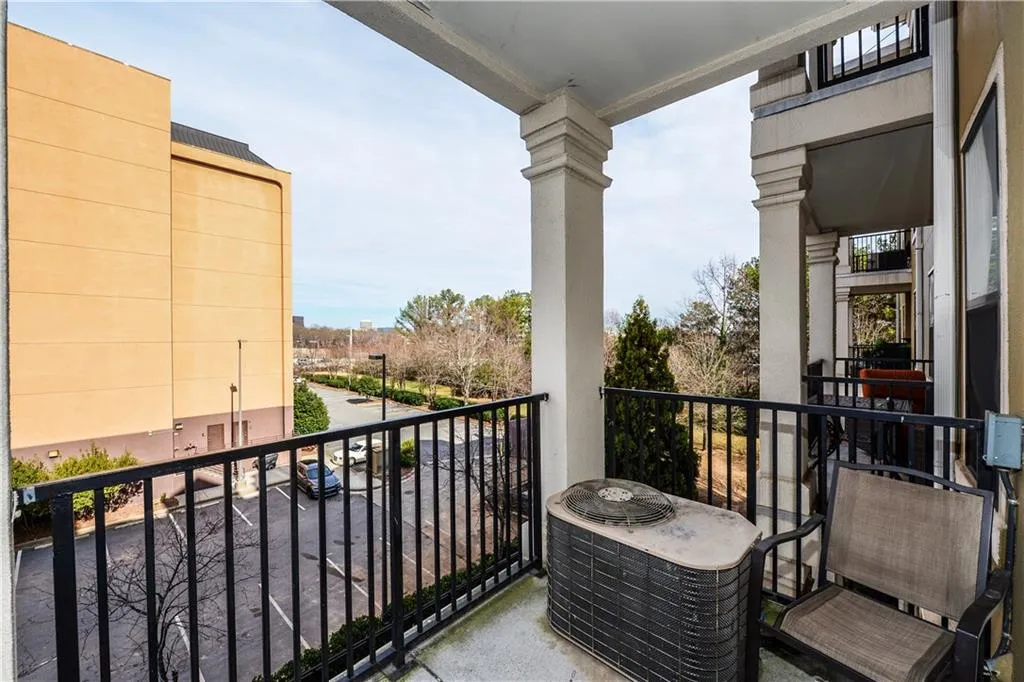 799 Hammond Drive Unit 215, Sandy Springs, Georgia 30328, 1 Bedroom Bedrooms, ,1 BathroomBathrooms,Residential,Sold,799 Hammond Drive Unit 215,5788332
