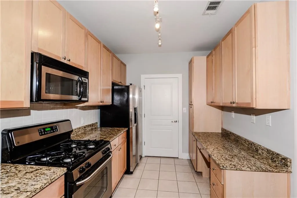 799 Hammond Drive Unit 215, Sandy Springs, Georgia 30328, 1 Bedroom Bedrooms, ,1 BathroomBathrooms,Residential,Sold,799 Hammond Drive Unit 215,5788332