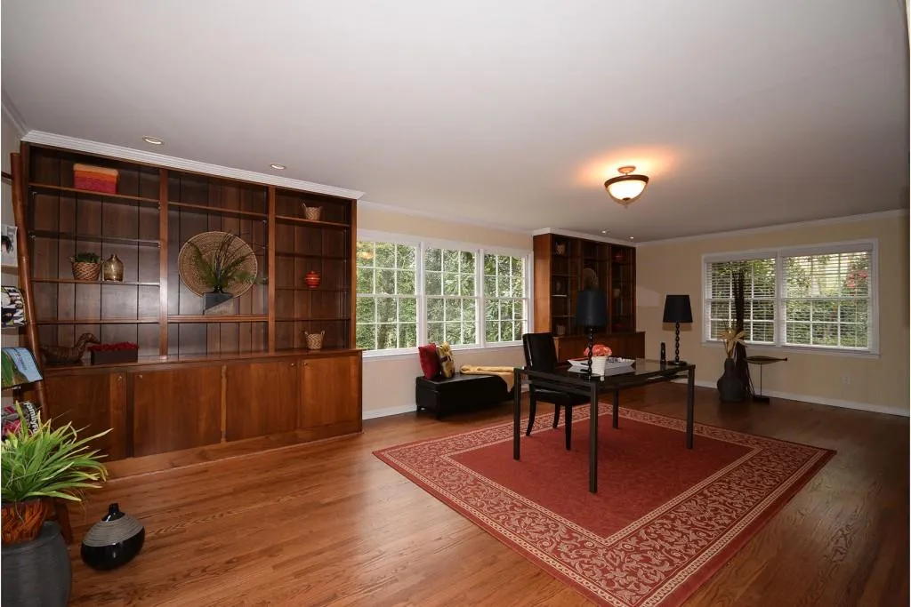 8875 Huntcliff Trace, Sandy Springs, Georgia 30350, 6 Bedrooms Bedrooms, ,4 BathroomsBathrooms,Residential,Sold,8875 Huntcliff Trace,5531695