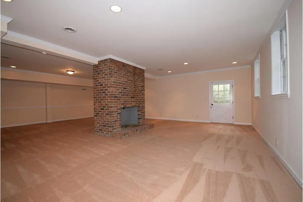8875 Huntcliff Trace, Sandy Springs, Georgia 30350, 6 Bedrooms Bedrooms, ,4 BathroomsBathrooms,Residential,Sold,8875 Huntcliff Trace,5531695