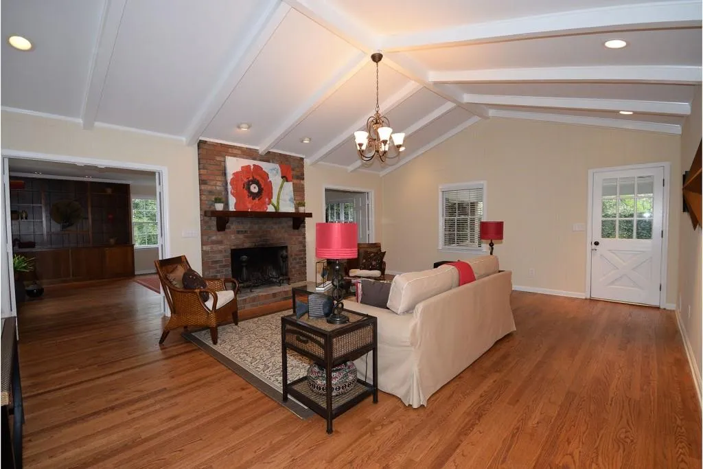 8875 Huntcliff Trace, Sandy Springs, Georgia 30350, 6 Bedrooms Bedrooms, ,4 BathroomsBathrooms,Residential,Sold,8875 Huntcliff Trace,5531695