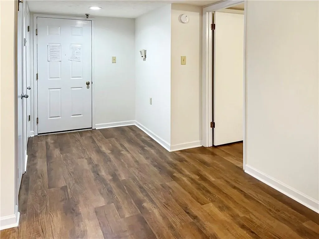 475 Mount Vernon Highway Ne Unit C126, Sandy Springs, Georgia 30328, 1 Bedroom Bedrooms, ,1 BathroomBathrooms,Residential,Sold,475 Mount Vernon Highway Ne Unit C126,7157691