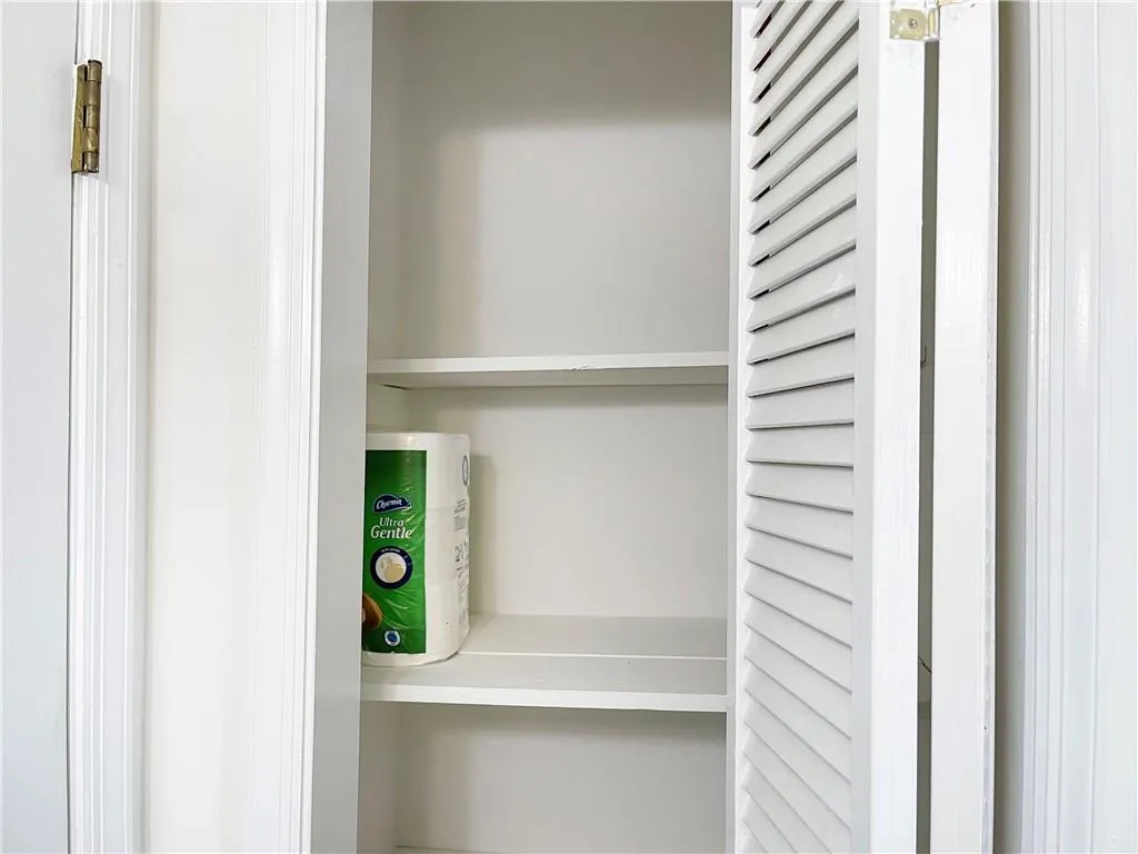 475 Mount Vernon Highway Ne Unit C126, Sandy Springs, Georgia 30328, 1 Bedroom Bedrooms, ,1 BathroomBathrooms,Residential,Sold,475 Mount Vernon Highway Ne Unit C126,7157691