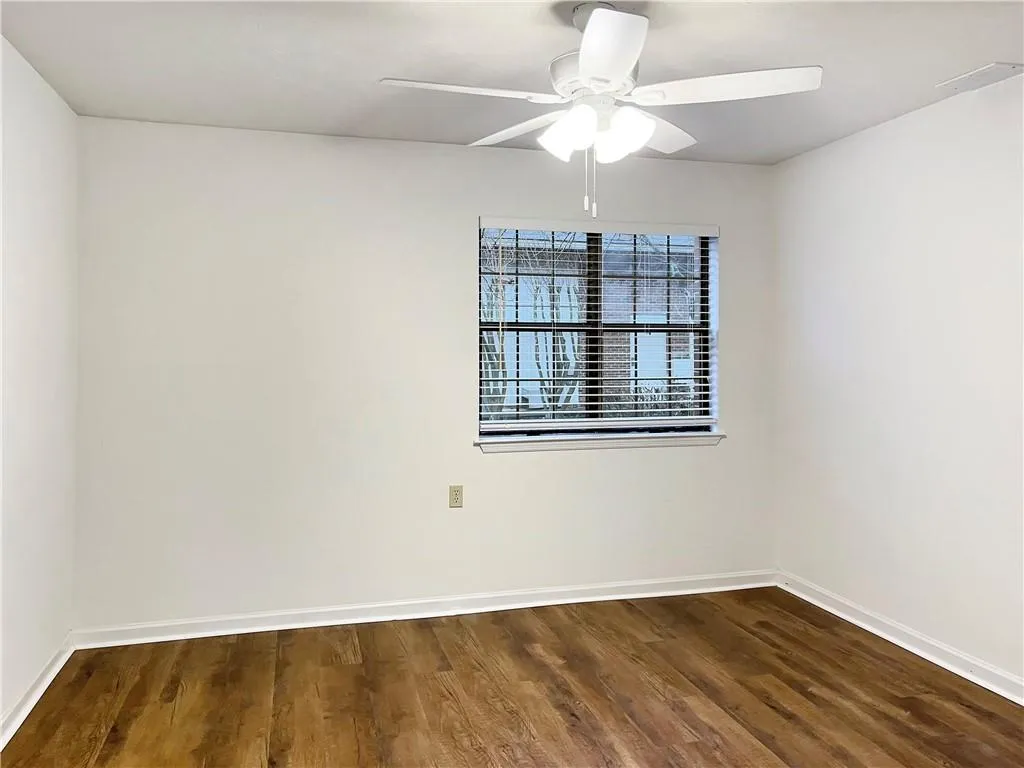 475 Mount Vernon Highway Ne Unit C126, Sandy Springs, Georgia 30328, 1 Bedroom Bedrooms, ,1 BathroomBathrooms,Residential,Sold,475 Mount Vernon Highway Ne Unit C126,7157691