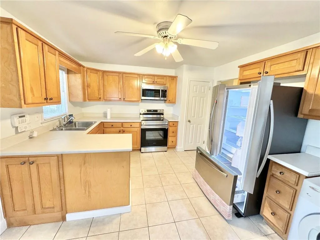 3138 Caldwell Road Ne, Brookhaven, Georgia 30319, ,Residential Income,For Sale,3138 Caldwell Road Ne,7588411