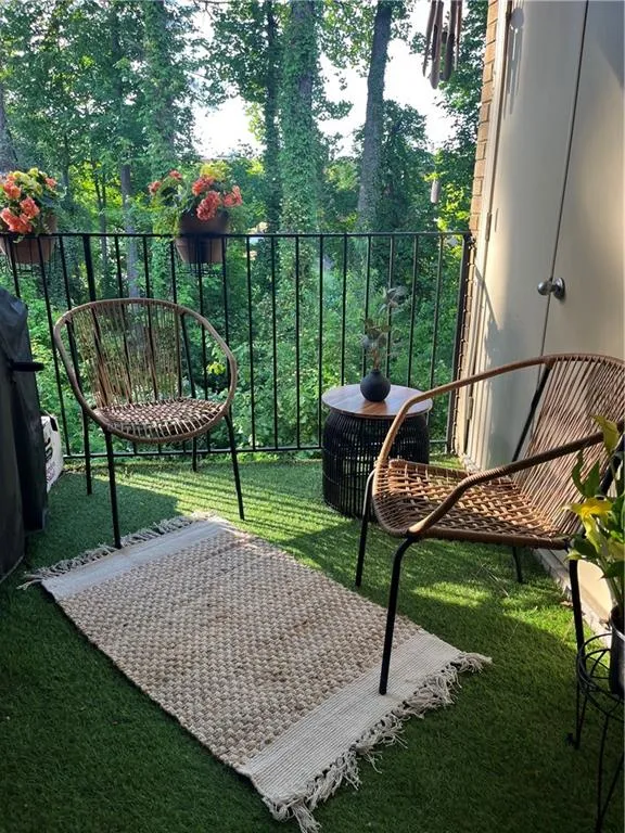 Balcony with central AC