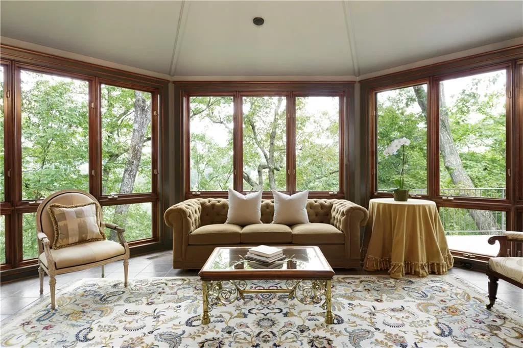 6570 Old Riverside Drive, Sandy Springs, Georgia 30328, 5 Bedrooms Bedrooms, ,6 BathroomsBathrooms,Residential,Sold,6570 Old Riverside Drive,6848983