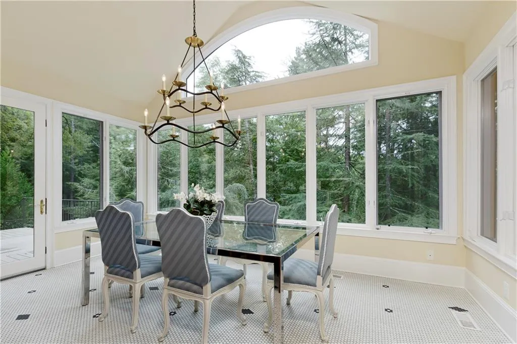 6570 Old Riverside Drive, Sandy Springs, Georgia 30328, 5 Bedrooms Bedrooms, ,6 BathroomsBathrooms,Residential,Sold,6570 Old Riverside Drive,6848983