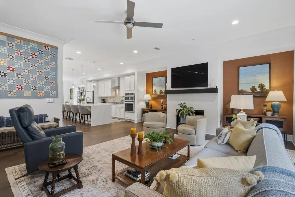 6802 Encore Boulevard, Atlanta, Georgia 30328, 4 Bedrooms Bedrooms, ,4 BathroomsBathrooms,Residential,For Sale,6802 Encore Boulevard,7688367