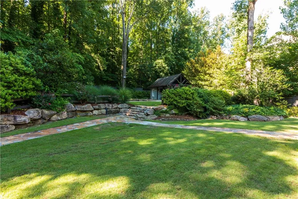 110 Burdette Trail, Atlanta, Georgia 30327, 6 Bedrooms Bedrooms, ,7 BathroomsBathrooms,Residential,Sold,110 Burdette Trail,5967573