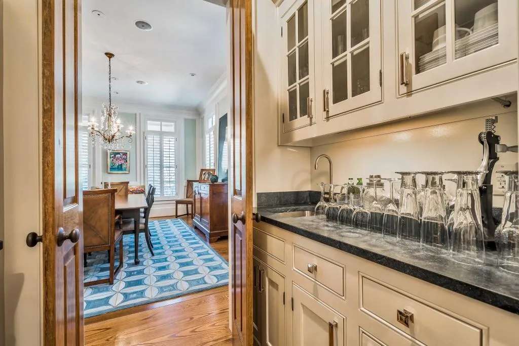 110 Burdette Trail, Atlanta, Georgia 30327, 6 Bedrooms Bedrooms, ,7 BathroomsBathrooms,Residential,Sold,110 Burdette Trail,5967573
