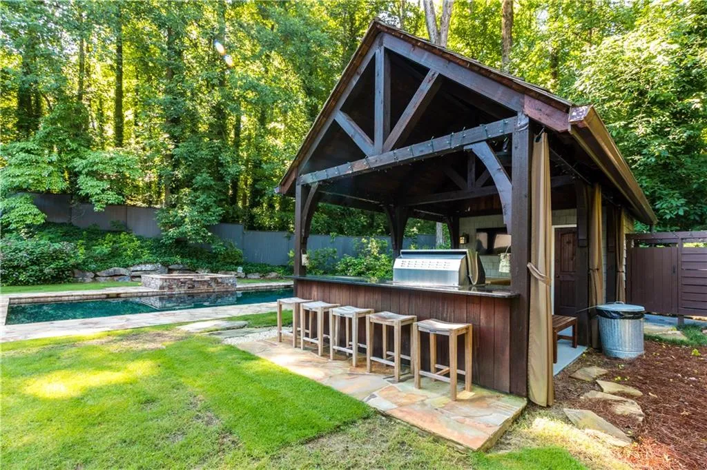 110 Burdette Trail, Atlanta, Georgia 30327, 6 Bedrooms Bedrooms, ,7 BathroomsBathrooms,Residential,Sold,110 Burdette Trail,5967573