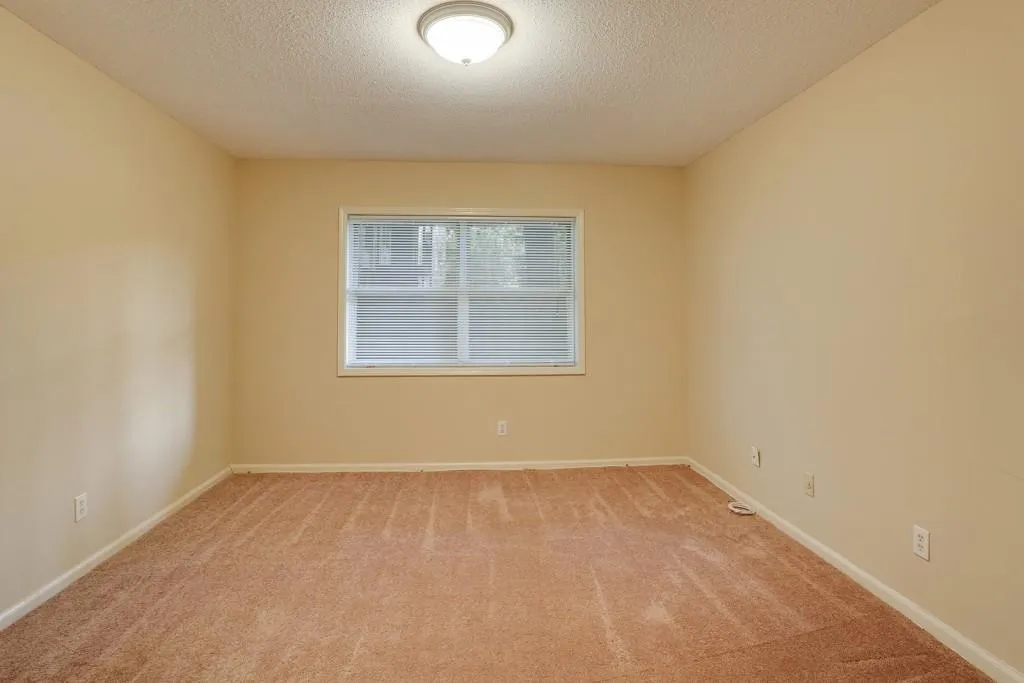 6851 Roswell Road Ne Unit M14, Sandy Springs, Georgia 30328, 3 Bedrooms Bedrooms, ,2 BathroomsBathrooms,Residential,Sold,6851 Roswell Road Ne Unit M14,5577579