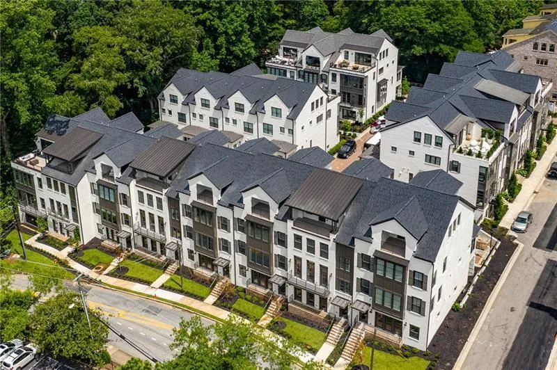 134 W Wieuca Road Ne, Sandy Springs, Georgia 30342, 4 Bedrooms Bedrooms, ,4 BathroomsBathrooms,Residential,Sold,134 W Wieuca Road Ne,6864288