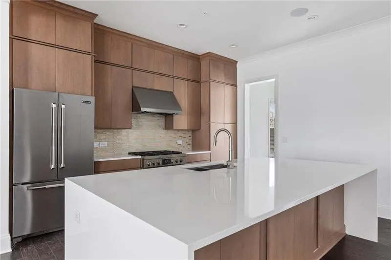 134 W Wieuca Road Ne, Sandy Springs, Georgia 30342, 4 Bedrooms Bedrooms, ,4 BathroomsBathrooms,Residential,Sold,134 W Wieuca Road Ne,6864288