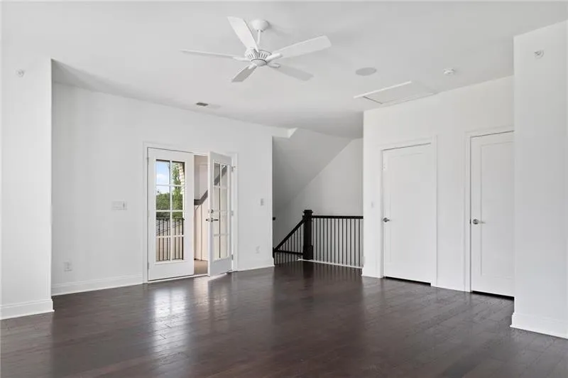 134 W Wieuca Road Ne, Sandy Springs, Georgia 30342, 4 Bedrooms Bedrooms, ,4 BathroomsBathrooms,Residential,Sold,134 W Wieuca Road Ne,6864288