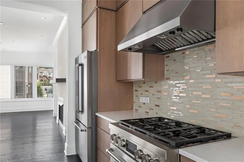 134 W Wieuca Road Ne, Sandy Springs, Georgia 30342, 4 Bedrooms Bedrooms, ,4 BathroomsBathrooms,Residential,Sold,134 W Wieuca Road Ne,6864288