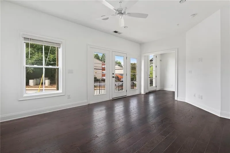 134 W Wieuca Road Ne, Sandy Springs, Georgia 30342, 4 Bedrooms Bedrooms, ,4 BathroomsBathrooms,Residential,Sold,134 W Wieuca Road Ne,6864288