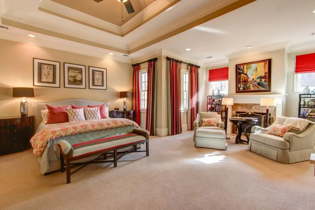 375 Laurel Chase Court, Sandy Springs, Georgia 30327, 6 Bedrooms Bedrooms, ,6 BathroomsBathrooms,Residential,Sold,375 Laurel Chase Court,5692540