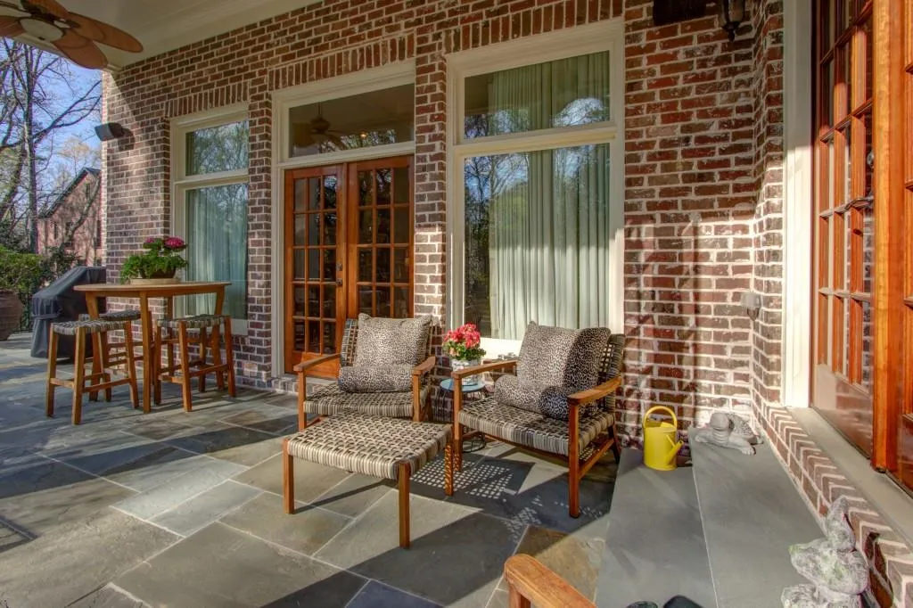 375 Laurel Chase Court, Sandy Springs, Georgia 30327, 6 Bedrooms Bedrooms, ,6 BathroomsBathrooms,Residential,Sold,375 Laurel Chase Court,5692540