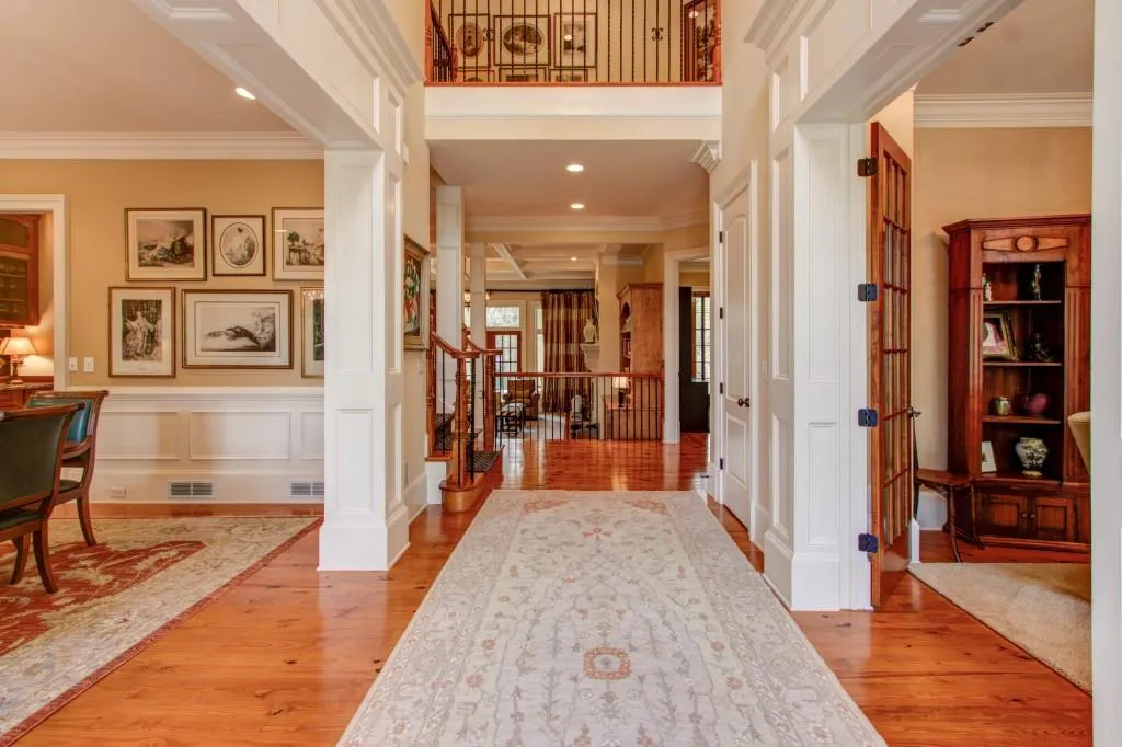 375 Laurel Chase Court, Sandy Springs, Georgia 30327, 6 Bedrooms Bedrooms, ,6 BathroomsBathrooms,Residential,Sold,375 Laurel Chase Court,5692540