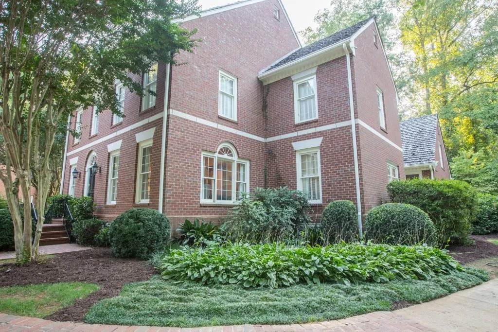 1006 Club Commons Circle, Brookhaven, Georgia 30319, 4 Bedrooms Bedrooms, ,5 BathroomsBathrooms,Residential,Sold,1006 Club Commons Circle,5747265