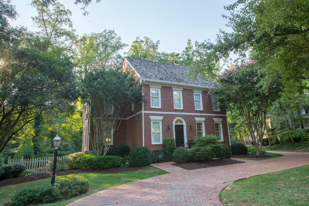 1006 Club Commons Circle, Brookhaven, Georgia 30319, 4 Bedrooms Bedrooms, ,5 BathroomsBathrooms,Residential,Sold,1006 Club Commons Circle,5747265