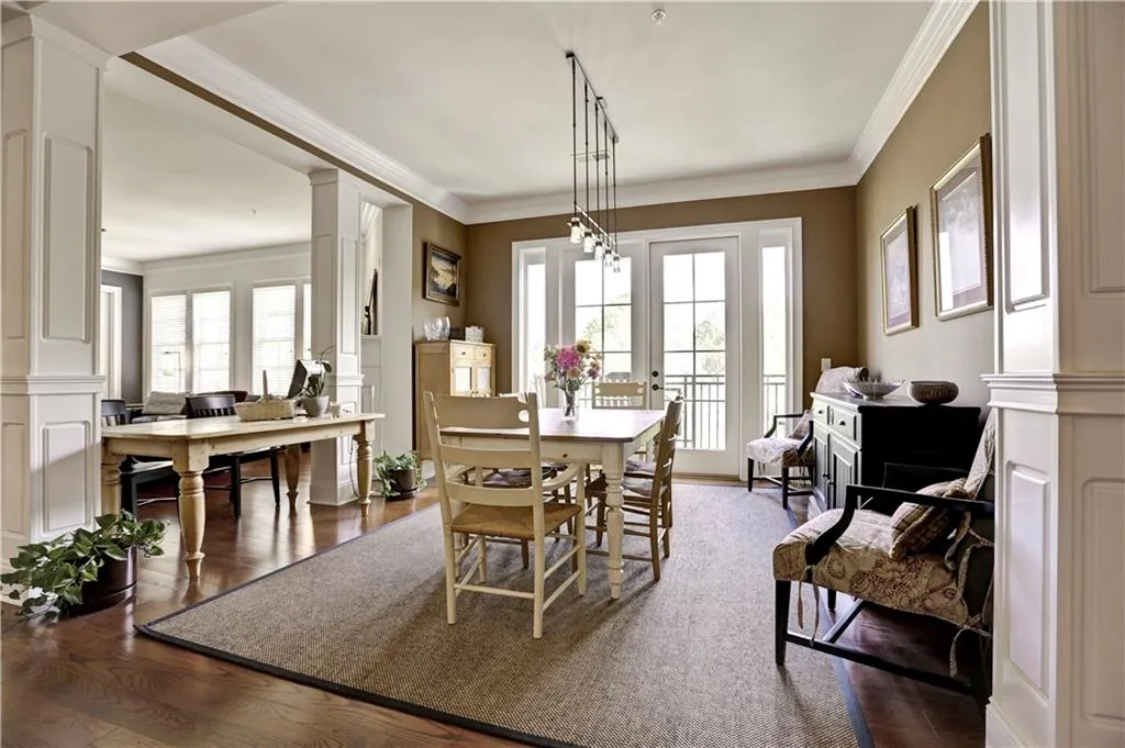 200 Riversedge Drive Unit 245, Atlanta, Georgia 30319, 3 Bedrooms Bedrooms, ,3 BathroomsBathrooms,Residential,Sold,200 Riversedge Drive Unit 245,5678024