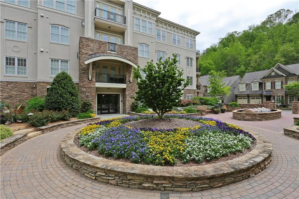 200 Riversedge Drive Unit 245, Atlanta, Georgia 30319, 3 Bedrooms Bedrooms, ,3 BathroomsBathrooms,Residential,Sold,200 Riversedge Drive Unit 245,5678024