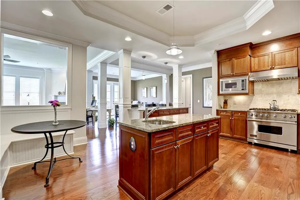 200 Riversedge Drive Unit 245, Atlanta, Georgia 30319, 3 Bedrooms Bedrooms, ,3 BathroomsBathrooms,Residential,Sold,200 Riversedge Drive Unit 245,5678024