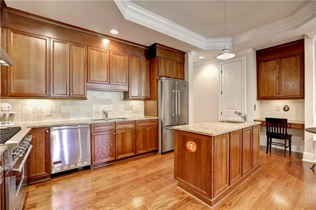 200 Riversedge Drive Unit 245, Atlanta, Georgia 30319, 3 Bedrooms Bedrooms, ,3 BathroomsBathrooms,Residential,Sold,200 Riversedge Drive Unit 245,5678024