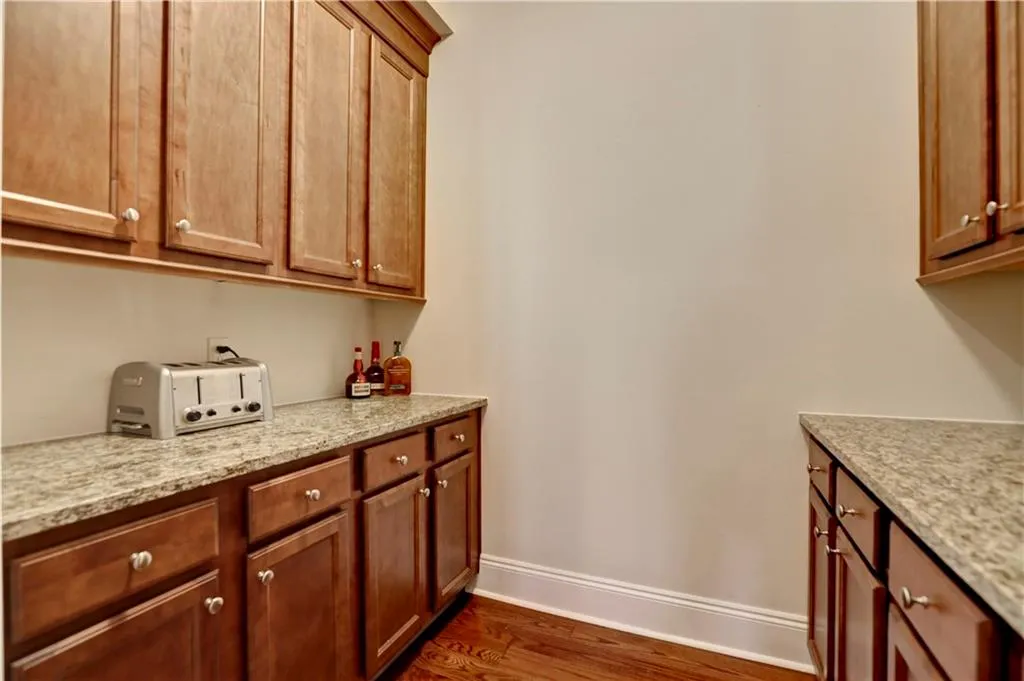 200 Riversedge Drive Unit 245, Atlanta, Georgia 30319, 3 Bedrooms Bedrooms, ,3 BathroomsBathrooms,Residential,Sold,200 Riversedge Drive Unit 245,5678024