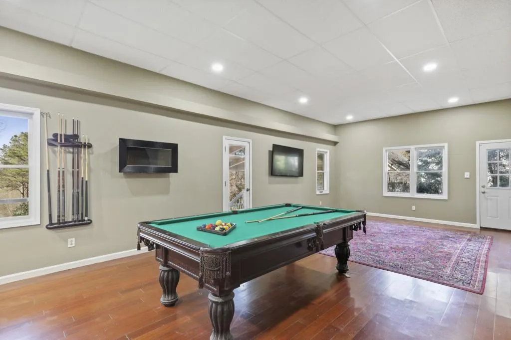 8950 Ridgemont Drive, Sandy Springs, Georgia 30350, 5 Bedrooms Bedrooms, ,4 BathroomsBathrooms,Residential,Sold,8950 Ridgemont Drive,7021822