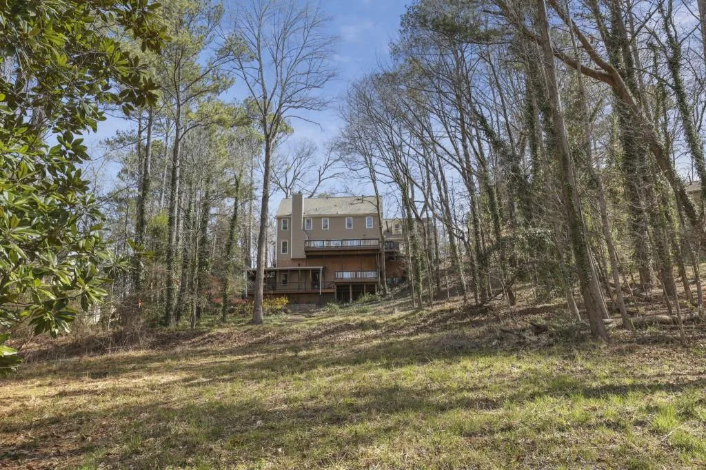 8950 Ridgemont Drive, Sandy Springs, Georgia 30350, 5 Bedrooms Bedrooms, ,4 BathroomsBathrooms,Residential,Sold,8950 Ridgemont Drive,7021822