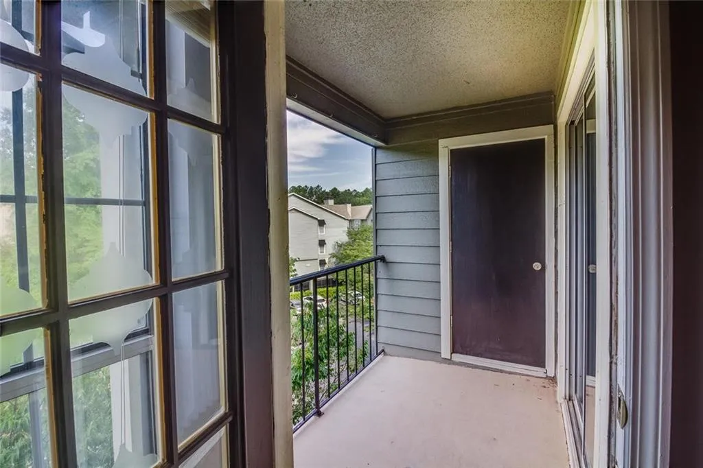 212 Granville Court Unit 212, Atlanta, Georgia 30328, 1 Bedroom Bedrooms, ,1 BathroomBathrooms,Residential,Sold,212 Granville Court Unit 212,5865208