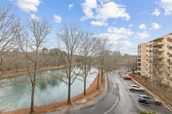 1800 Clairmont Lake #426, Decatur, Georgia 30033