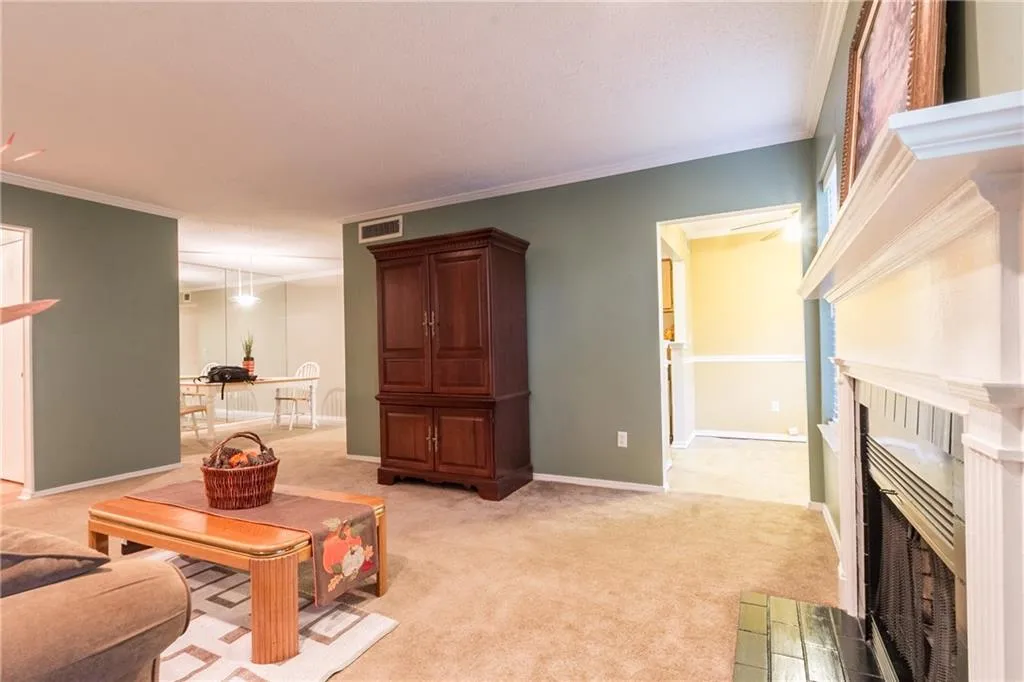 1304 Old Hammond Chase Unit 1304, Sandy Springs, Georgia 30350, 2 Bedrooms Bedrooms, ,2 BathroomsBathrooms,Residential,Sold,1304 Old Hammond Chase Unit 1304,5764197