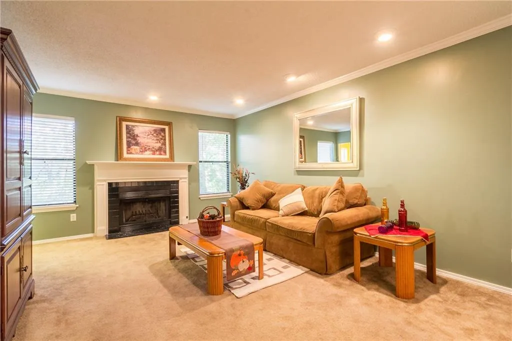 1304 Old Hammond Chase Unit 1304, Sandy Springs, Georgia 30350, 2 Bedrooms Bedrooms, ,2 BathroomsBathrooms,Residential,Sold,1304 Old Hammond Chase Unit 1304,5764197