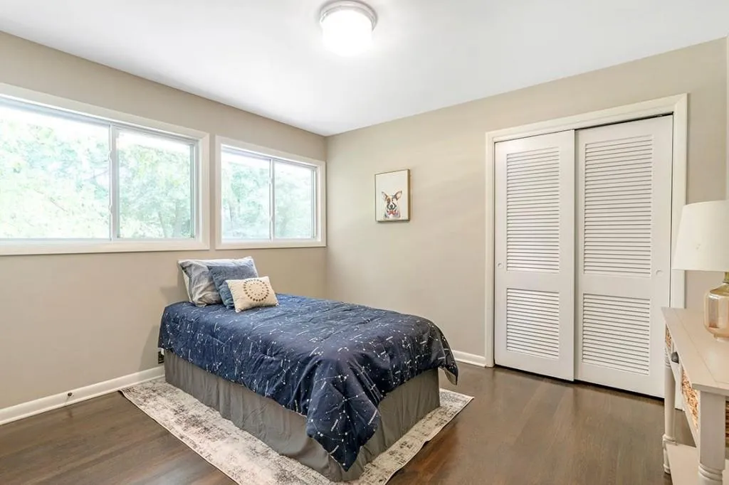 275 Brook Drive, Sandy Springs, Georgia 30328, 3 Bedrooms Bedrooms, ,2 BathroomsBathrooms,Residential,Sold,275 Brook Drive,7091707