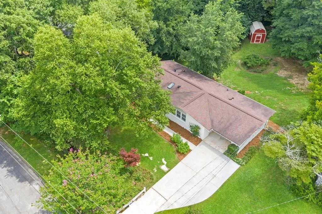 275 Brook Drive, Sandy Springs, Georgia 30328, 3 Bedrooms Bedrooms, ,2 BathroomsBathrooms,Residential,Sold,275 Brook Drive,7091707