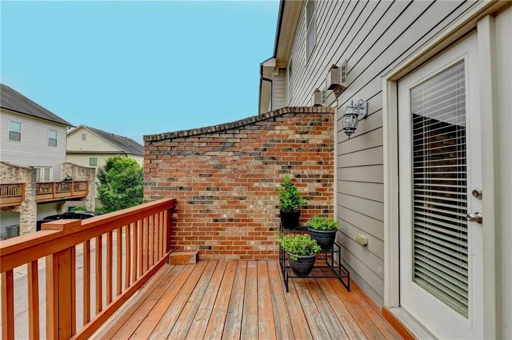Your private deck to have an outdoor space to grill, dine al-fresco and even entertain