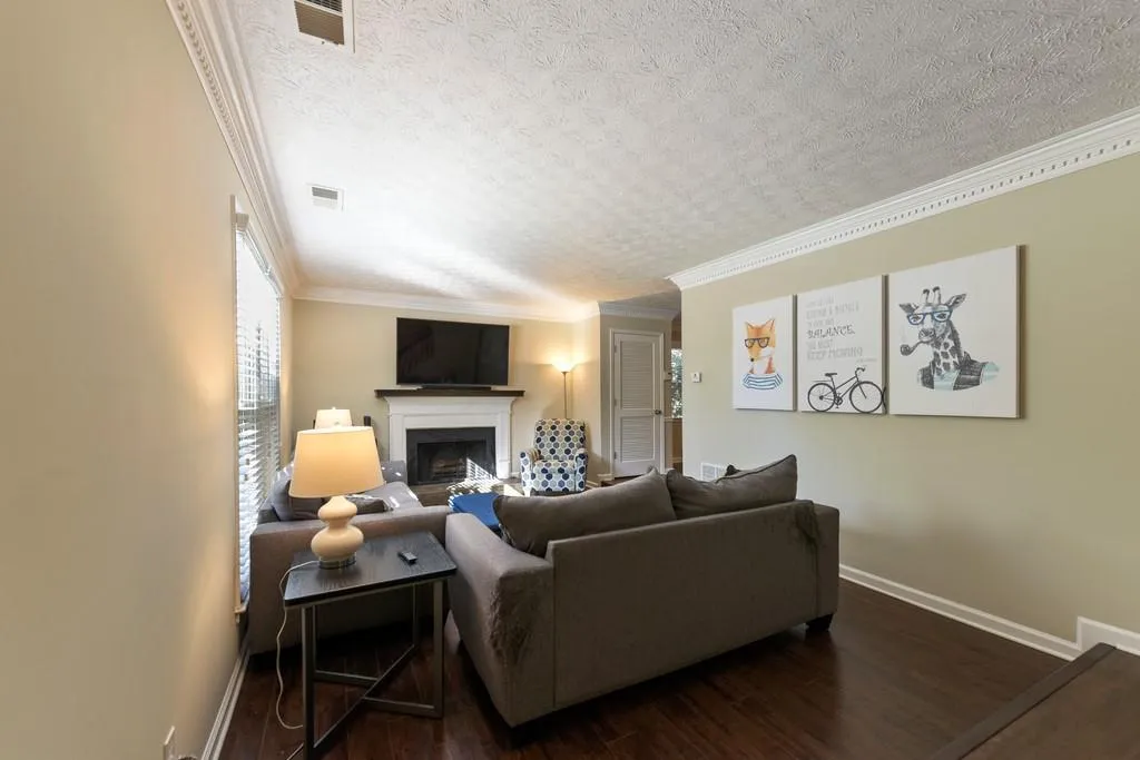 9158 Carroll Manor Drive, Sandy Springs, Georgia 30350, 3 Bedrooms Bedrooms, ,2 BathroomsBathrooms,Residential,Sold,9158 Carroll Manor Drive,6812422