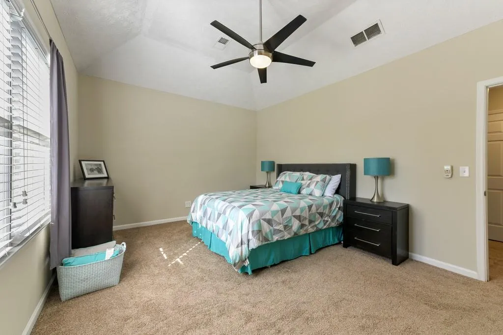 9158 Carroll Manor Drive, Sandy Springs, Georgia 30350, 3 Bedrooms Bedrooms, ,2 BathroomsBathrooms,Residential,Sold,9158 Carroll Manor Drive,6812422