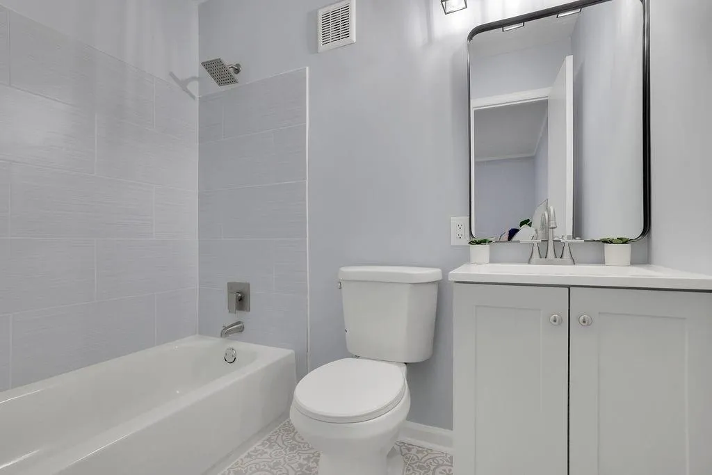 6700 Roswell Road Unit 31d, Atlanta, Georgia 30328, 2 Bedrooms Bedrooms, ,2 BathroomsBathrooms,Residential,Sold,6700 Roswell Road Unit 31d,7448463