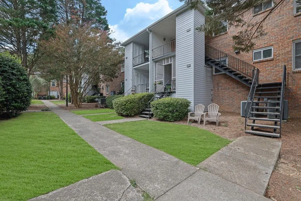 6700 Roswell Road Unit 31d, Atlanta, Georgia 30328, 2 Bedrooms Bedrooms, ,2 BathroomsBathrooms,Residential,Sold,6700 Roswell Road Unit 31d,7448463