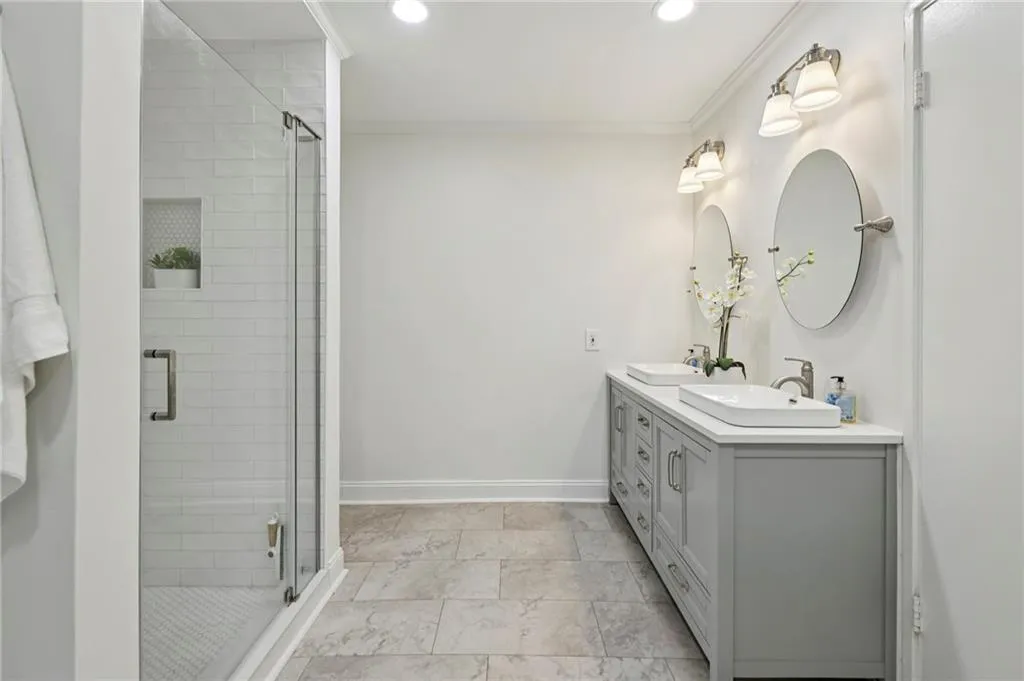 2546 Ridgewood Road Nw, Atlanta, Georgia 30318, 3 Bedrooms Bedrooms, ,3 BathroomsBathrooms,Residential,For Sale,2546 Ridgewood Road Nw,7662994